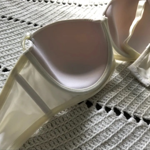 NWT| Underwire Bra - Picture 4 of 10
